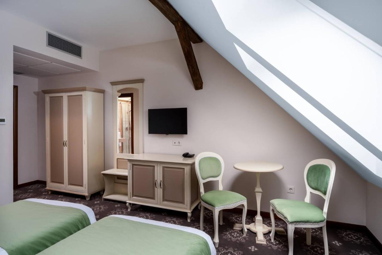 Hotel Leul De Aur Sebes  Luaran gambar