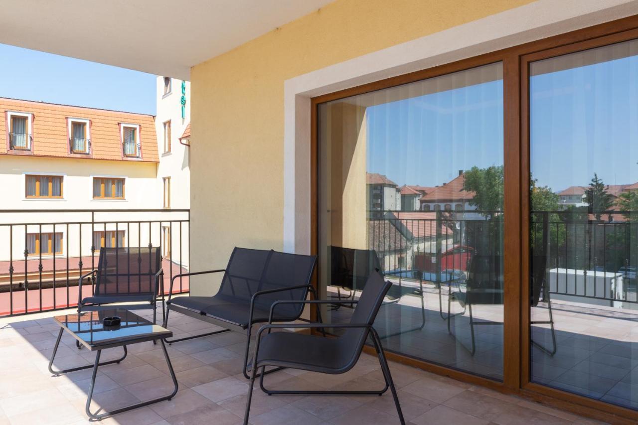 Hotel Leul De Aur Sebes  Luaran gambar
